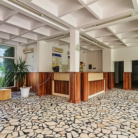 Carmen Azzuro Hotel Saturn Kültér fotó