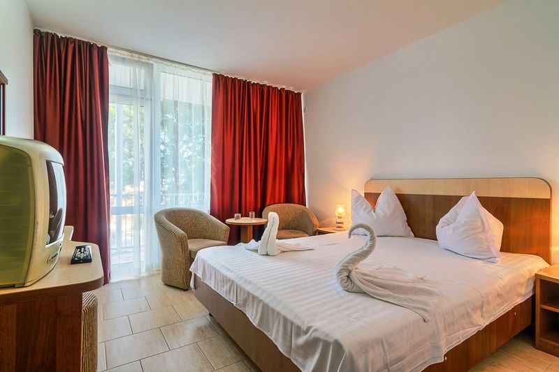 Carmen Azzuro Hotel Saturn Kültér fotó