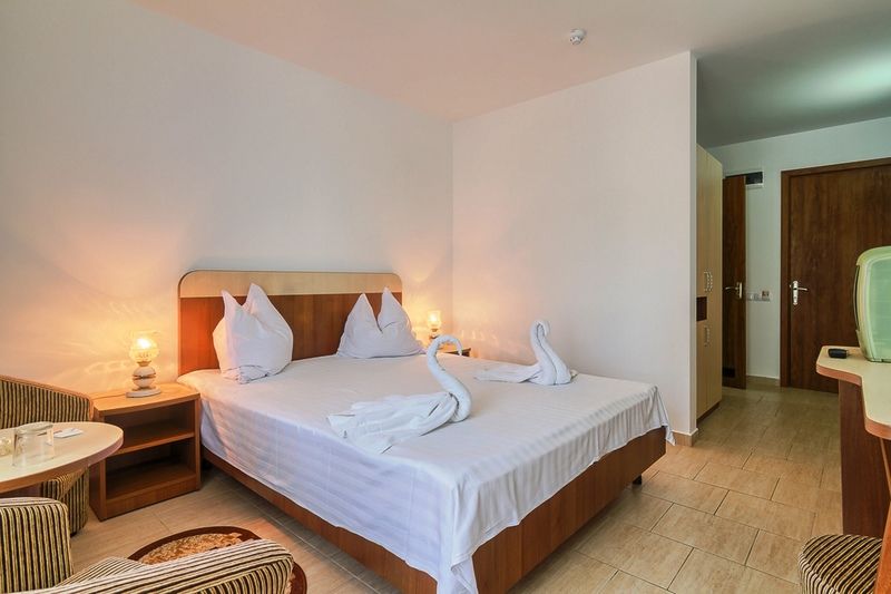 Carmen Azzuro Hotel Saturn Kültér fotó